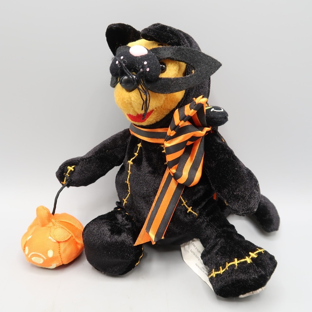 2003 Disney Winnie the Pooh Halloween Black Cat Mask Pumpkin 7" Beanie Plush